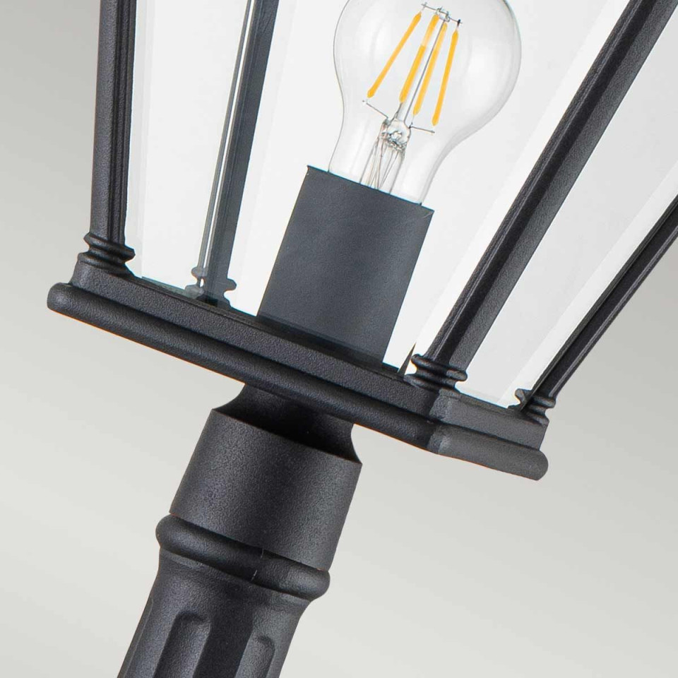Bayview 1-ljus medium utomhuspelare ljus svart/klar 104.1 cm IP44