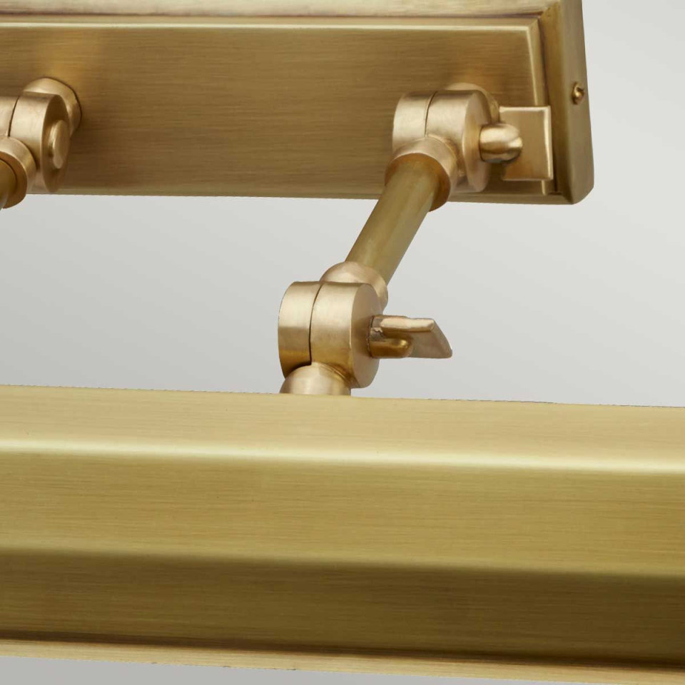 Chawton 4-ljus tavelbelysning åldrad mässing 65,2 cm Elstead Lighting Chawton 4-ljus tavelbelysning åldrad mässing 65,2 cm