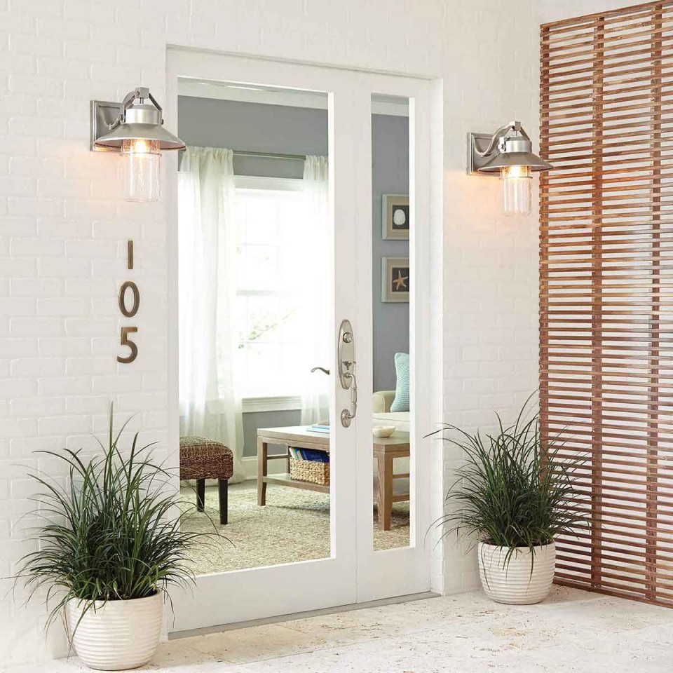 Boynton 1-Lt liten utomhusvägglampa målad borstat stål/klar 27.3cm IP44