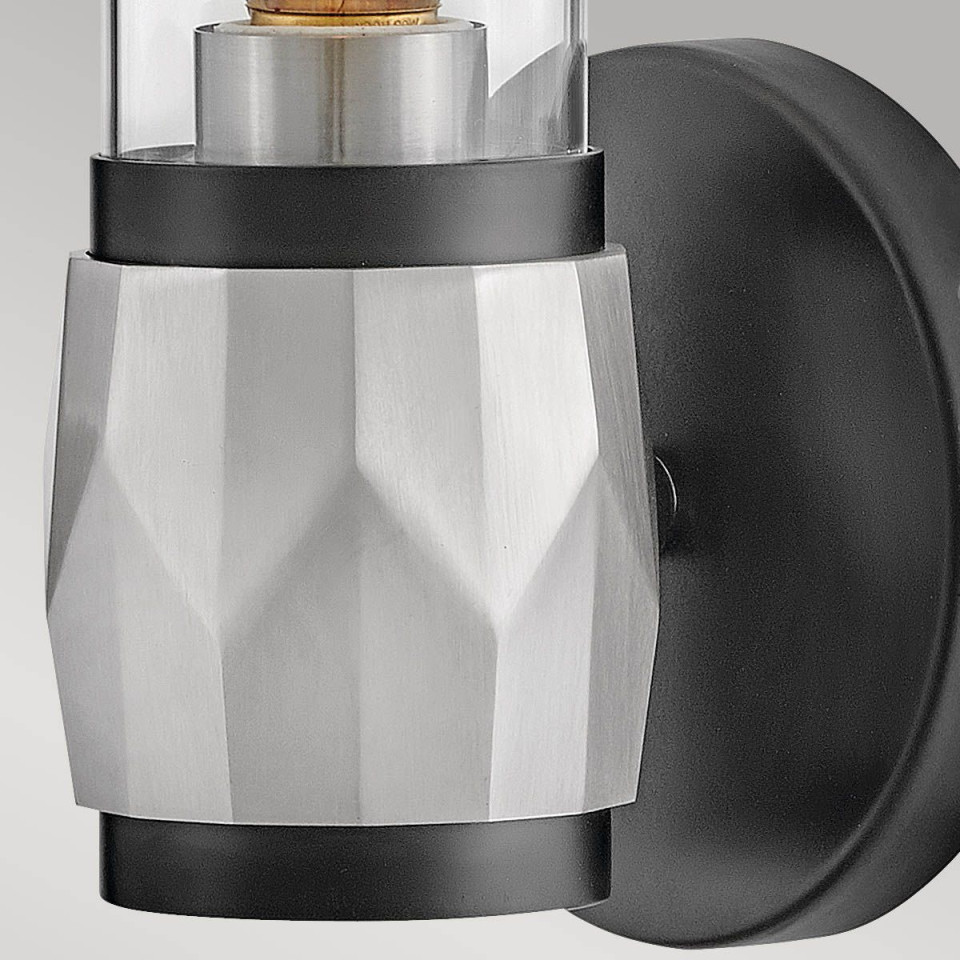 Ellison 1-ljus vägglampa svart/borstad nickel 34,6 cm Hinkley Lighting Ellison 1-ljus vägglampa svart/borstad nickel 34,6 cm