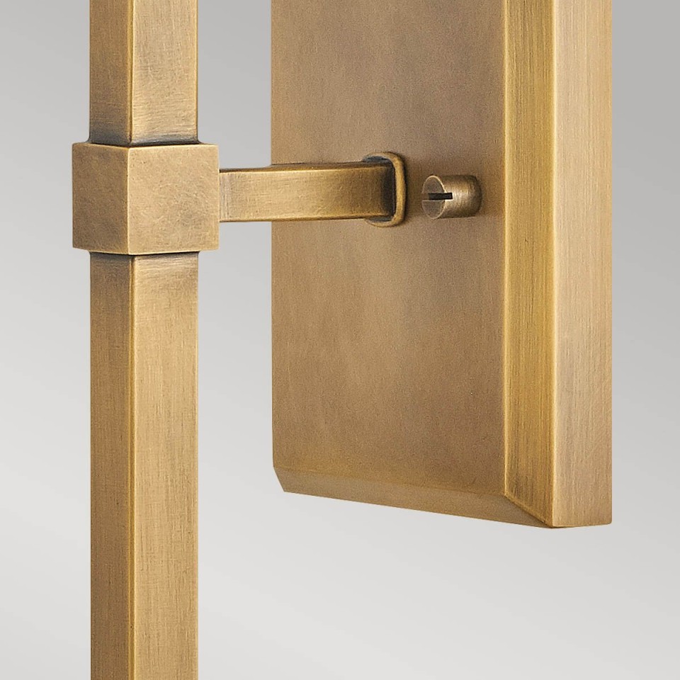 Moore 1-ljus vägglampa mässing/offwhite 45,6 cm
