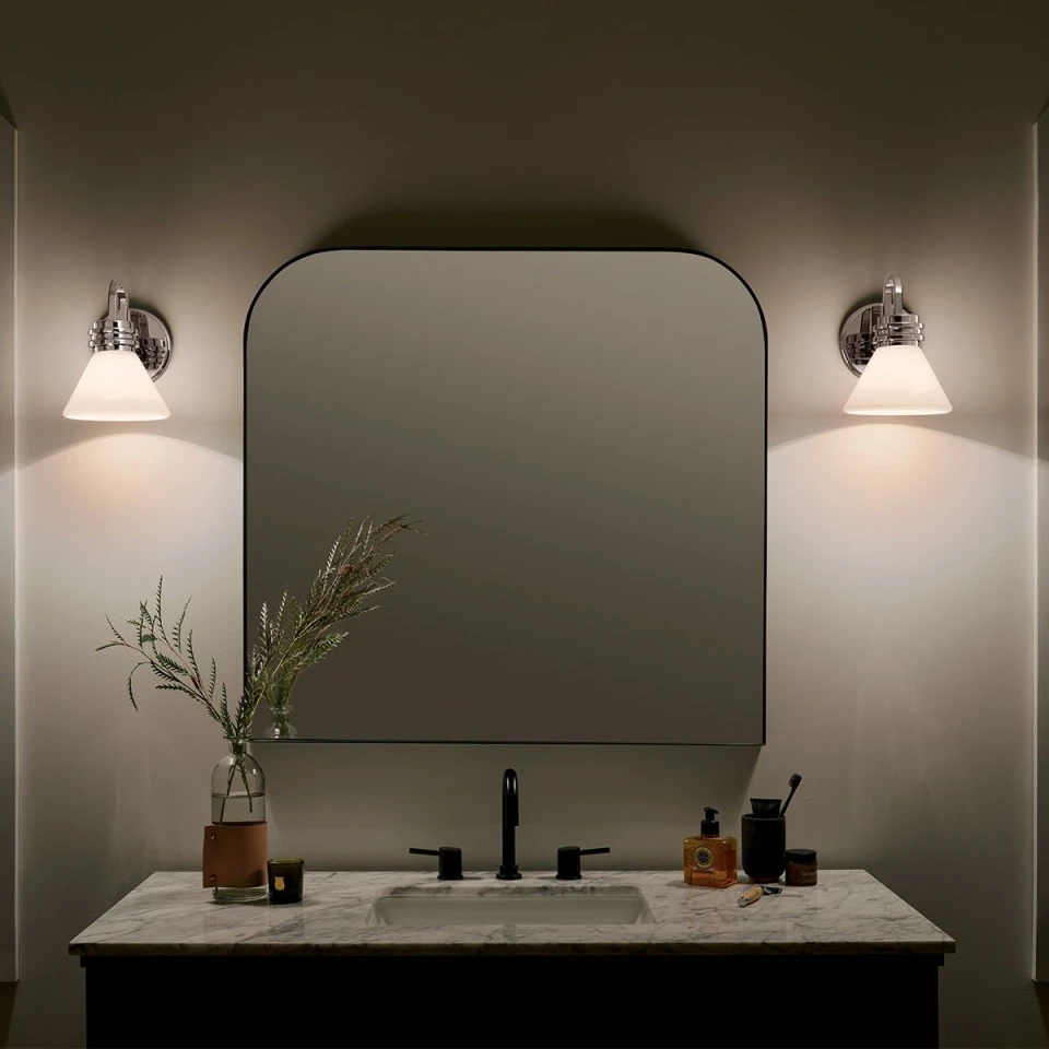 Farum 1-ljus vägglampa polerad krom 24 cm IP44