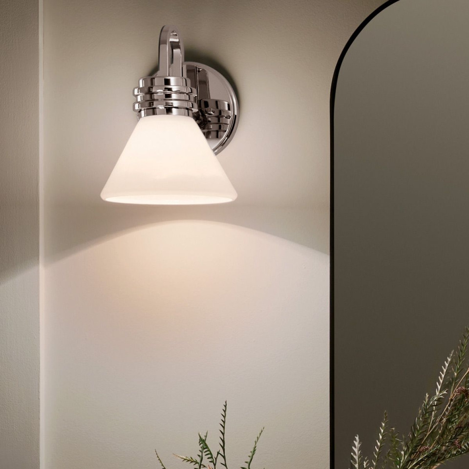 Farum 1-ljus vägglampa polerad krom 24 cm IP44 Kichler Farum 1-ljus vägglampa polerad krom 24 cm IP44