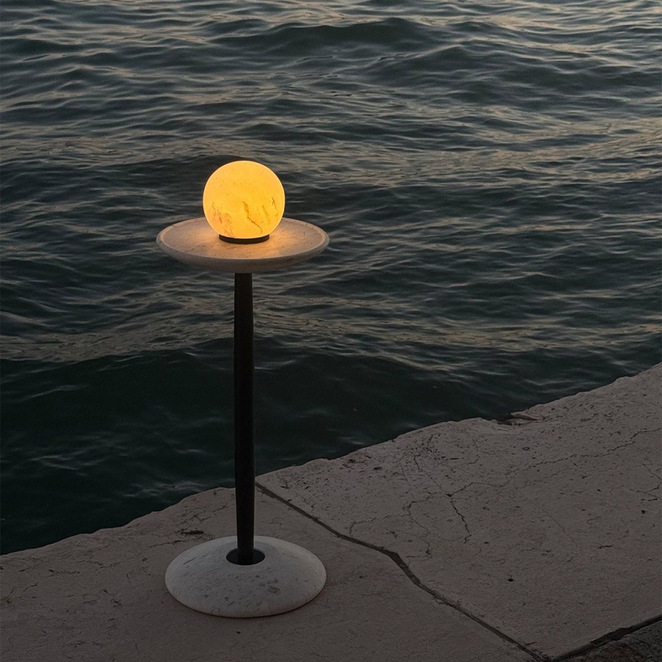 Luna LED-uppladdningsbar bordslampa guld/marmor 11,7 cm