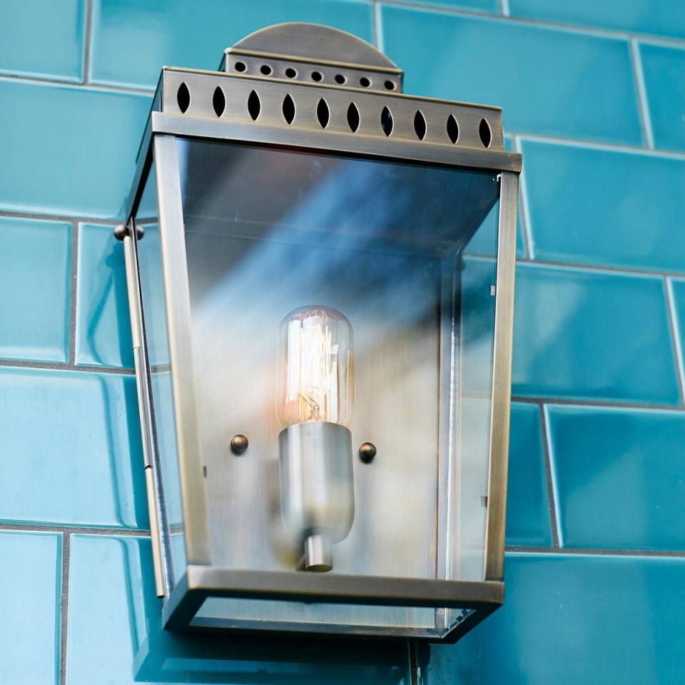 Mansion House 1-Lt Outdoor Wall Lantern Polished Nickel/Glass 37.5cm IP44