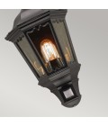 Medstead 1-Lt halv utomhus vägglampa med PIR-sensor svart/glas 44,5cm IP43