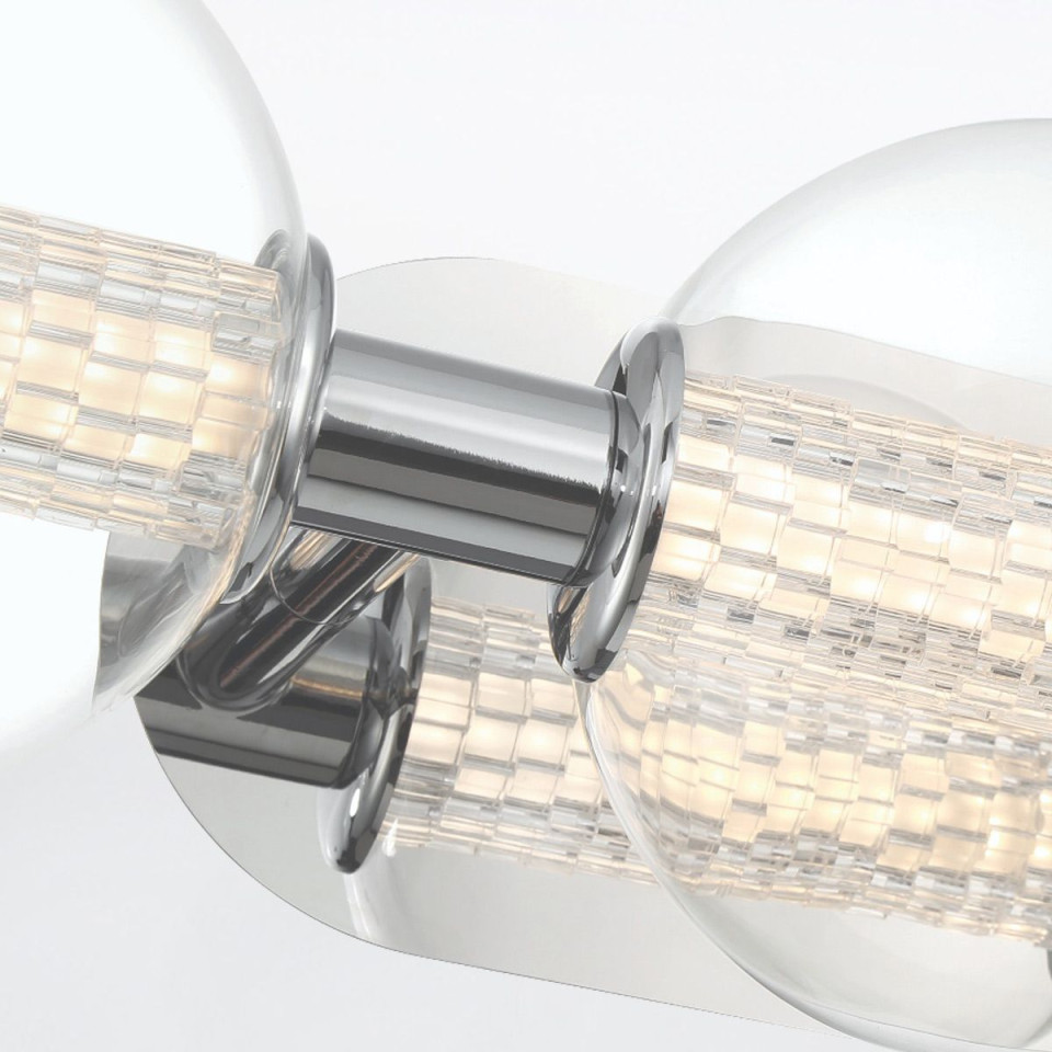 Atomo 3-lt vägglampa polerad krom 63,1 cm. Eurofase Atomo 3-lt vägglampa polerad krom 63,1 cm.