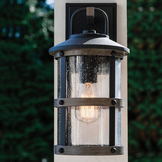 Lakehouse 1-ljus liten vägglykta utomhus åldrad zink/drivved grå 36,6 cm IP44 Lakehouse 1-ljus liten vägglykta utomhus åldrad zink/drivved grå 36,6 cm IP44