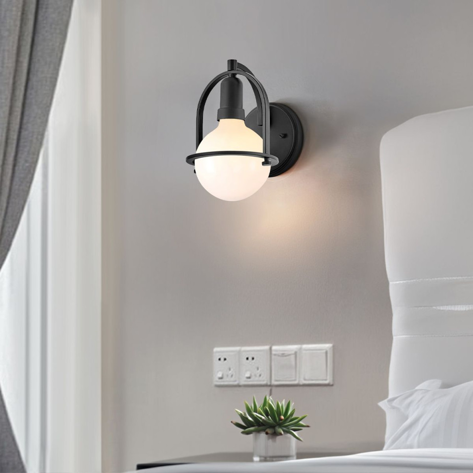 Somerset 1-ljus vägglampa svart/vit 23.3 cm Hinkley Lighting Somerset 1-ljus vägglampa svart/vit 23.3 cm