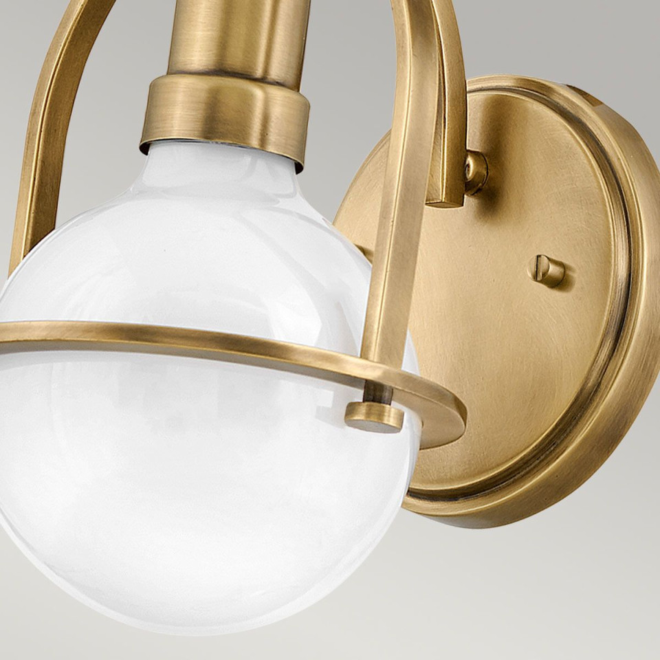 Somerset 1-ljus vägglampa heritage mässing/vit 23,3 cm Hinkley Lighting Somerset 1-ljus vägglampa heritage mässing/vit 23,3 cm