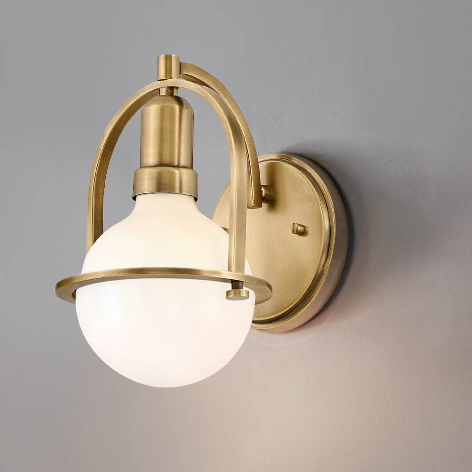 Somerset 1-ljus vägglampa heritage mässing/vit 23,3 cm Hinkley Lighting Somerset 1-ljus vägglampa heritage mässing/vit 23,3 cm