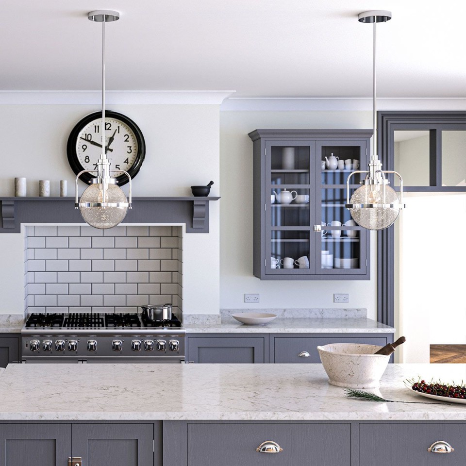 Triocent 1-lt taklampa i polerad nickel/glas 24cm IP44