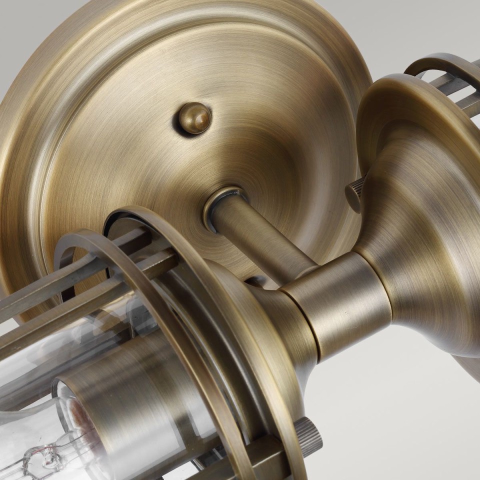 Urban Restoration 2-ljus vägglampa mässing/klart glas 51,4cm IP44