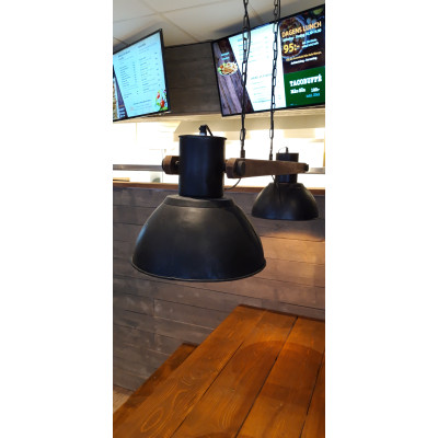 PR Home Taklampor till en pizzeria i Vimmerby