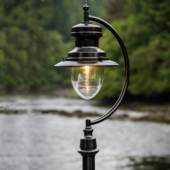 Vintage Outdoor Tear Drop Lamp Post Cast Iron 370cm Vintage Outdoor Tear Drop Lamp Post Cast Iron 370cm