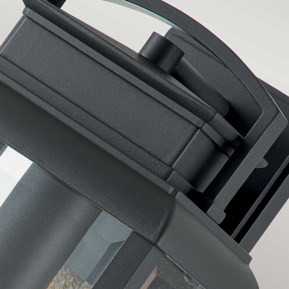 Byron 1-lt medium utomhusvägglampa grafit/klar 36,8 cm IP44 Quoizel Byron 1-lt medium utomhusvägglampa grafit/klar 36,8 cm IP44