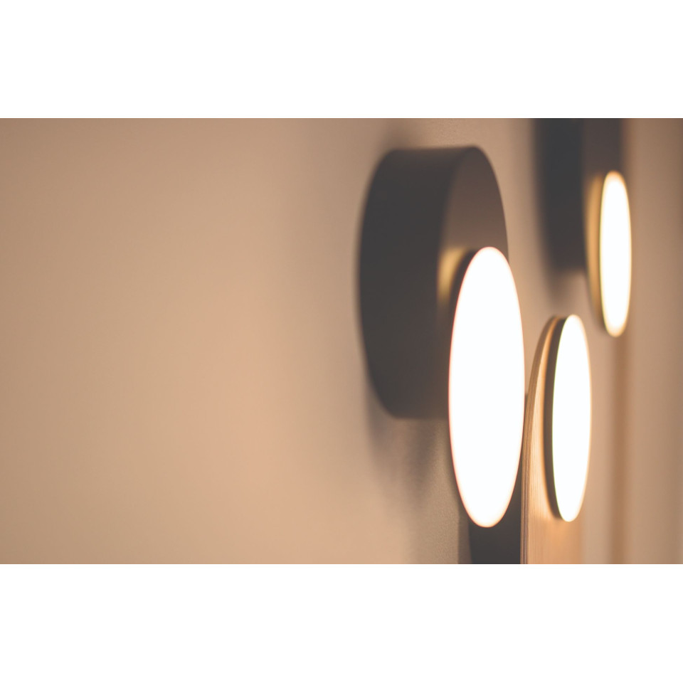 Dot 01 vägglampa vit/svart 15,5cm