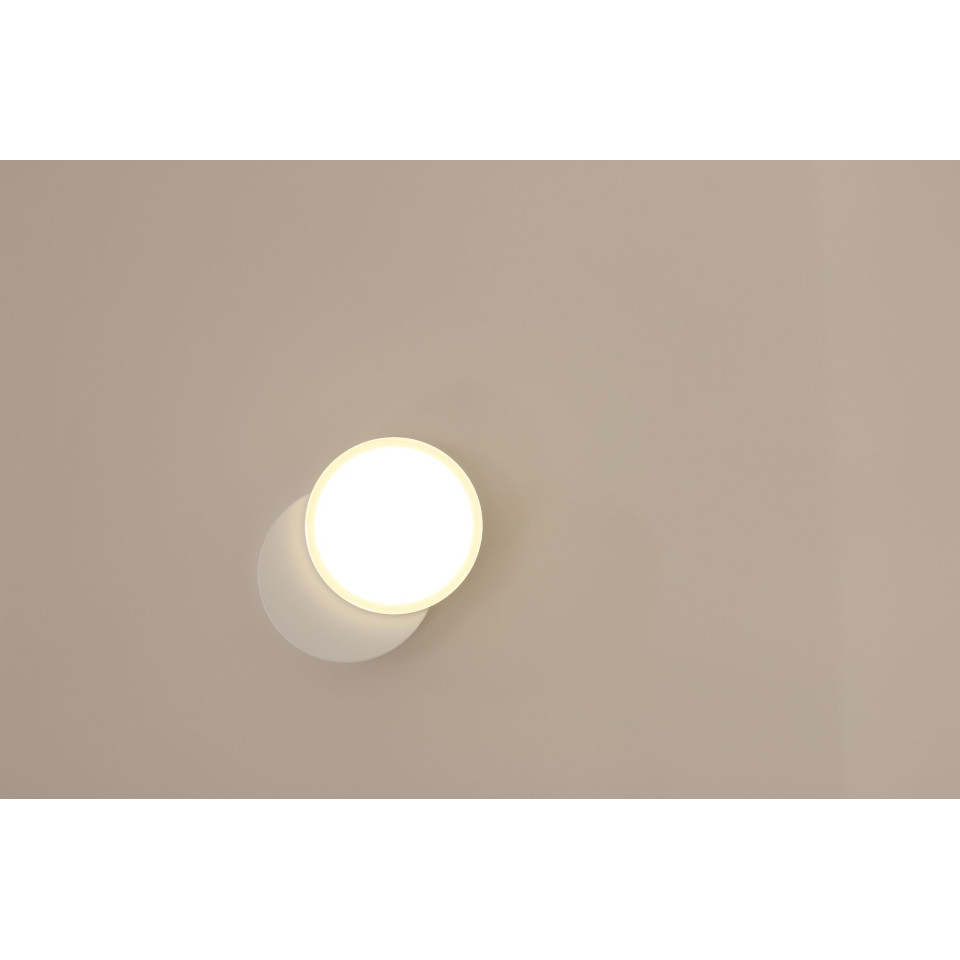 Dot 01 vägglampa vit/svart 15,5cm