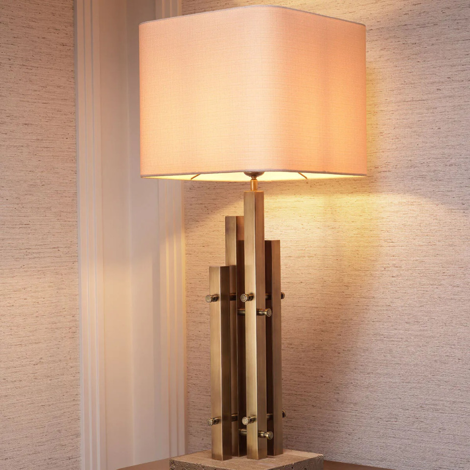 Destino bordslampa vintage mässing/travertin 90 cm Eichholtz Destino bordslampa vintage mässing/travertin 90 cm