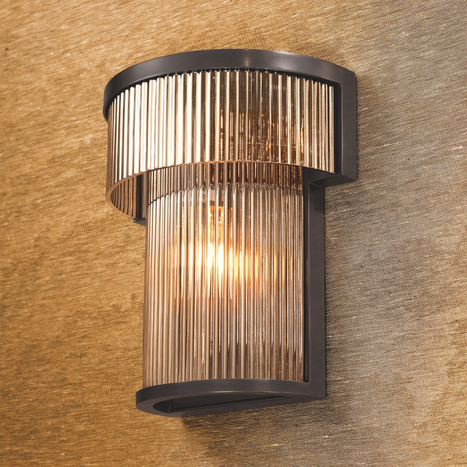 Andromeda vägglampa brons/rökglas 26 cm
