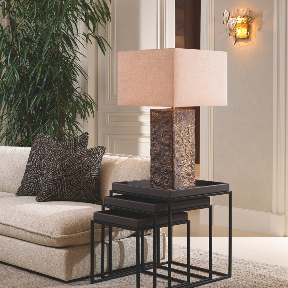 Biltmore vägglampa antikmässing/ljusrökglas 31 cm