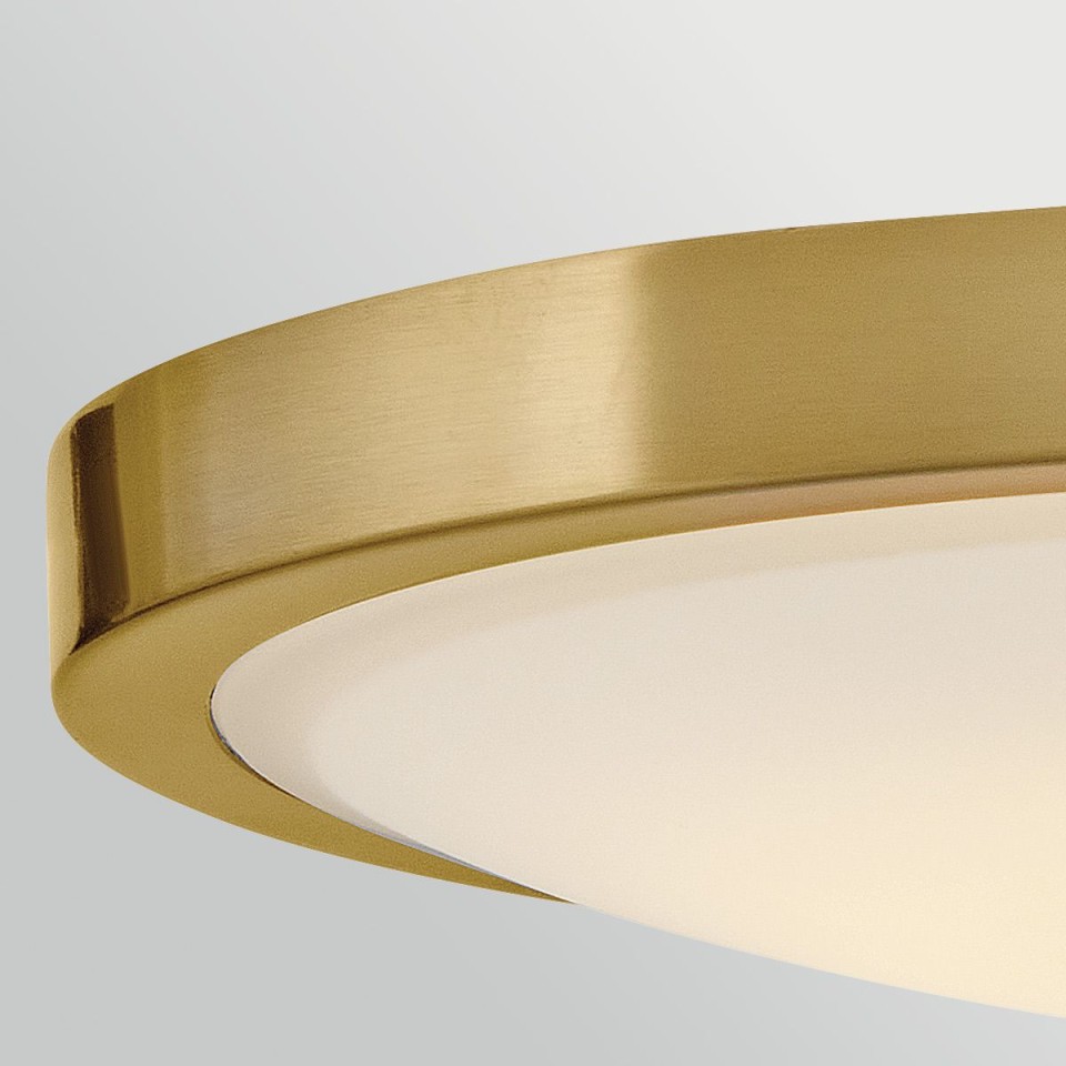 Kieran plafond lackerad mässing/vitt glas 36,2 cm