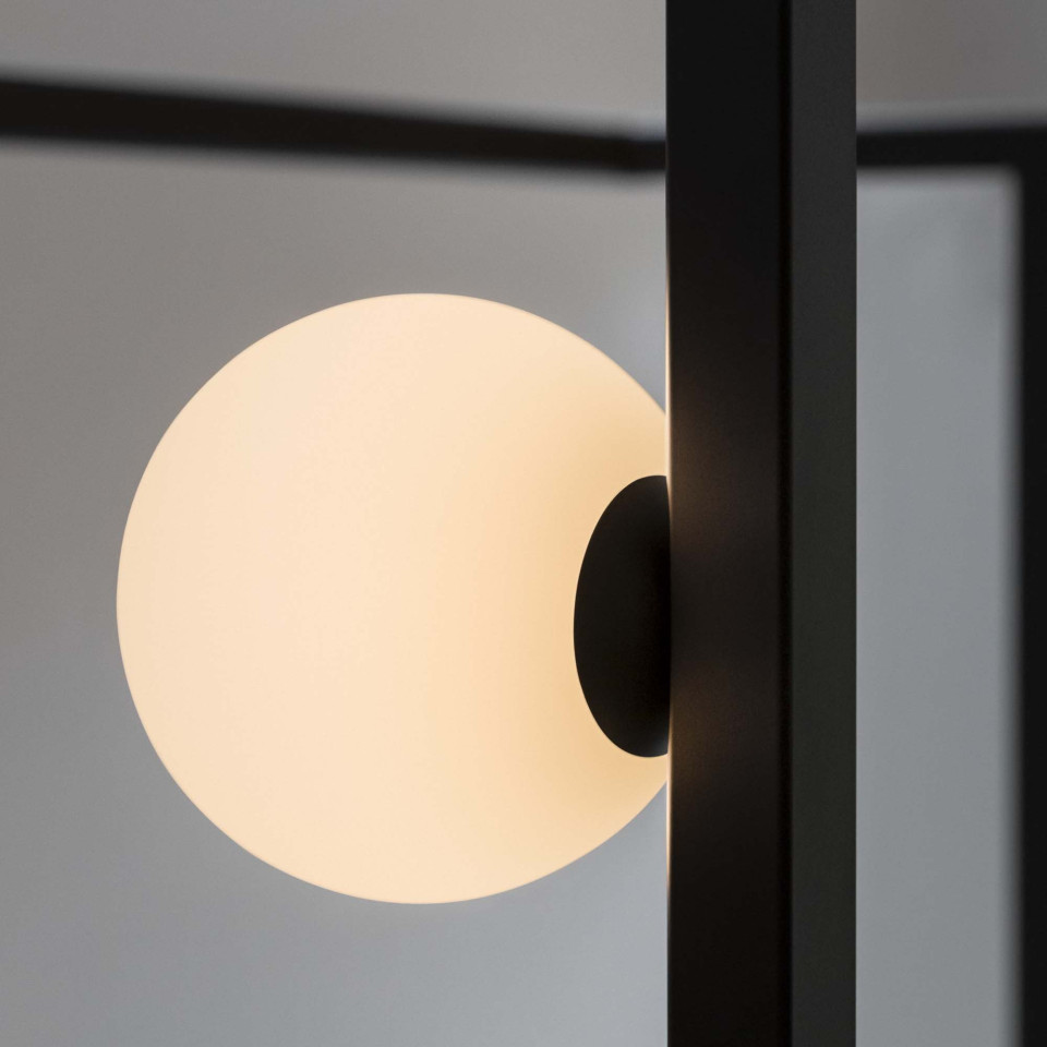 Birds PT5 golvlampa svart/satin i mässing 160 cm