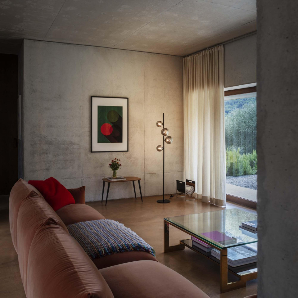 Perlage PT4 golvlampa matt svart/rökgrå 164 cm