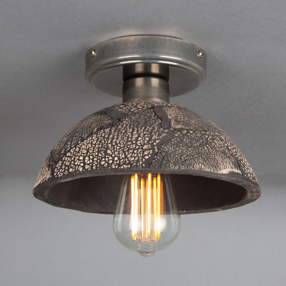 Kauri flush fitting Light Ceramic Black Clay 20cm