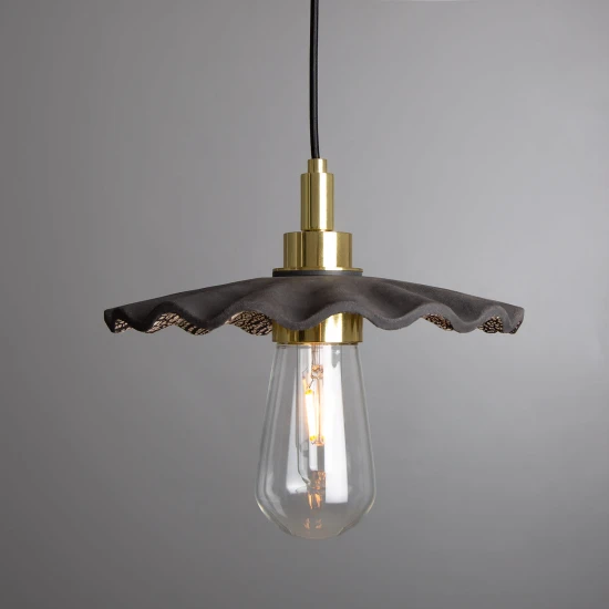 Kirhii badrumstaklampa keramik svart lera 27cm IP44