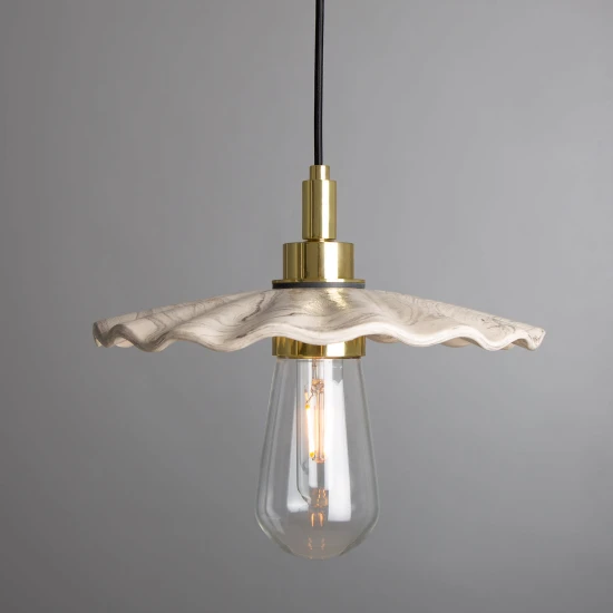 Kirhii badrumstaklampa keramik svart/vit 27cm IP44