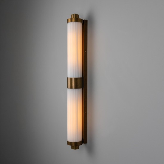 Louise dubbel badrumsvägglampa mässing/opalglas 88 cm IP44