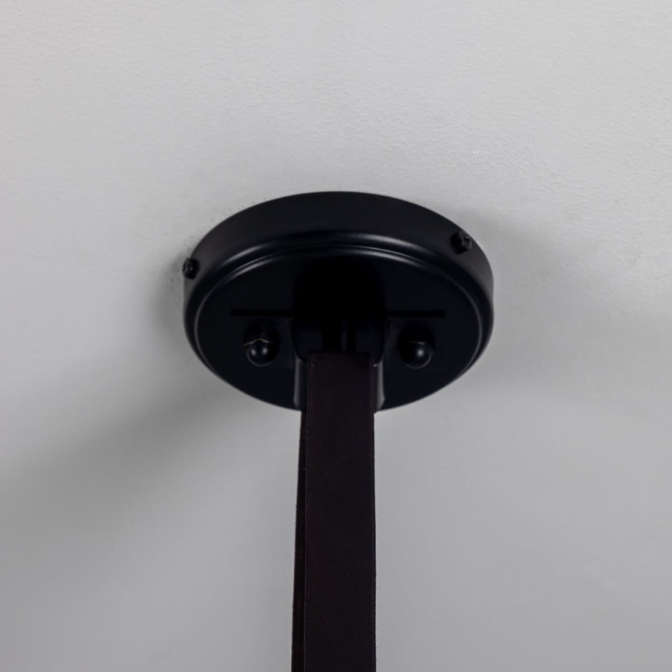 Holmes 5-Lt Linear Ceiling Light Brass/Matte Black 100 cm Mullan Lighting Holmes 5-Lt Linear Ceiling Light Brass/Matte Black 100 cm