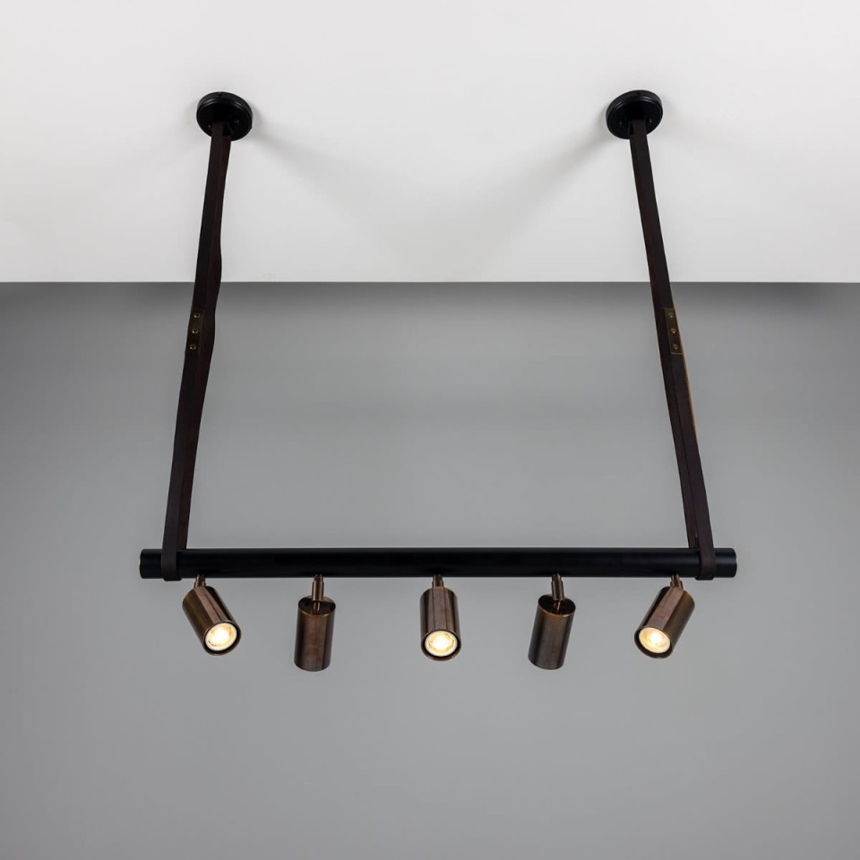 Holmes 5-Lt Linear Ceiling Light Brass/Matte Black 100 cm Mullan Lighting Holmes 5-Lt Linear Ceiling Light Brass/Matte Black 100 cm