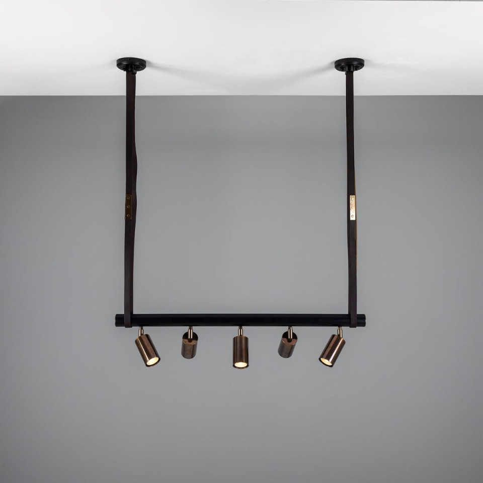 Holmes 5-Lt Linear Ceiling Light Brass/Matte Black 100 cm Mullan Lighting Holmes 5-Lt Linear Ceiling Light Brass/Matte Black 100 cm
