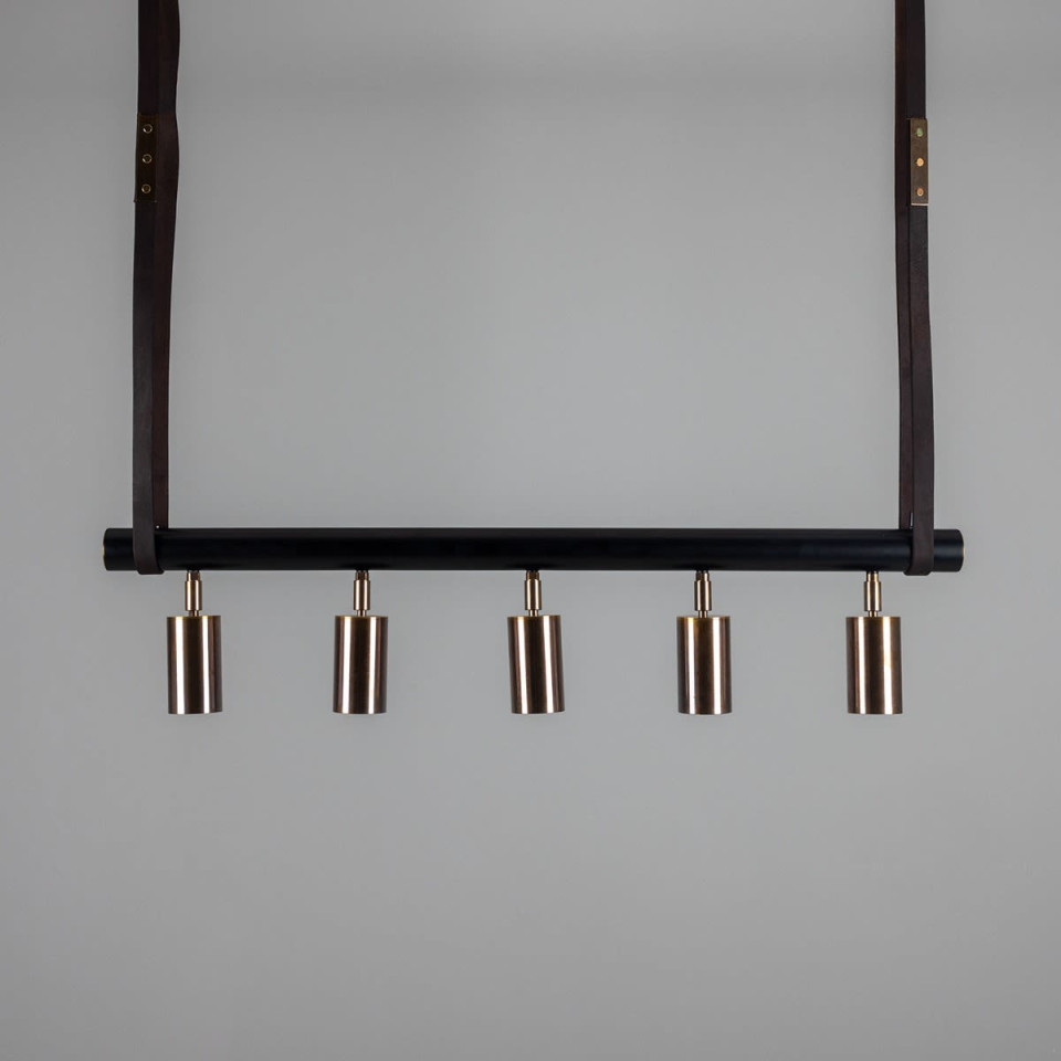 Holmes 5-Lt Linear Ceiling Light Brass/Matte Black 100 cm Mullan Lighting Holmes 5-Lt Linear Ceiling Light Brass/Matte Black 100 cm