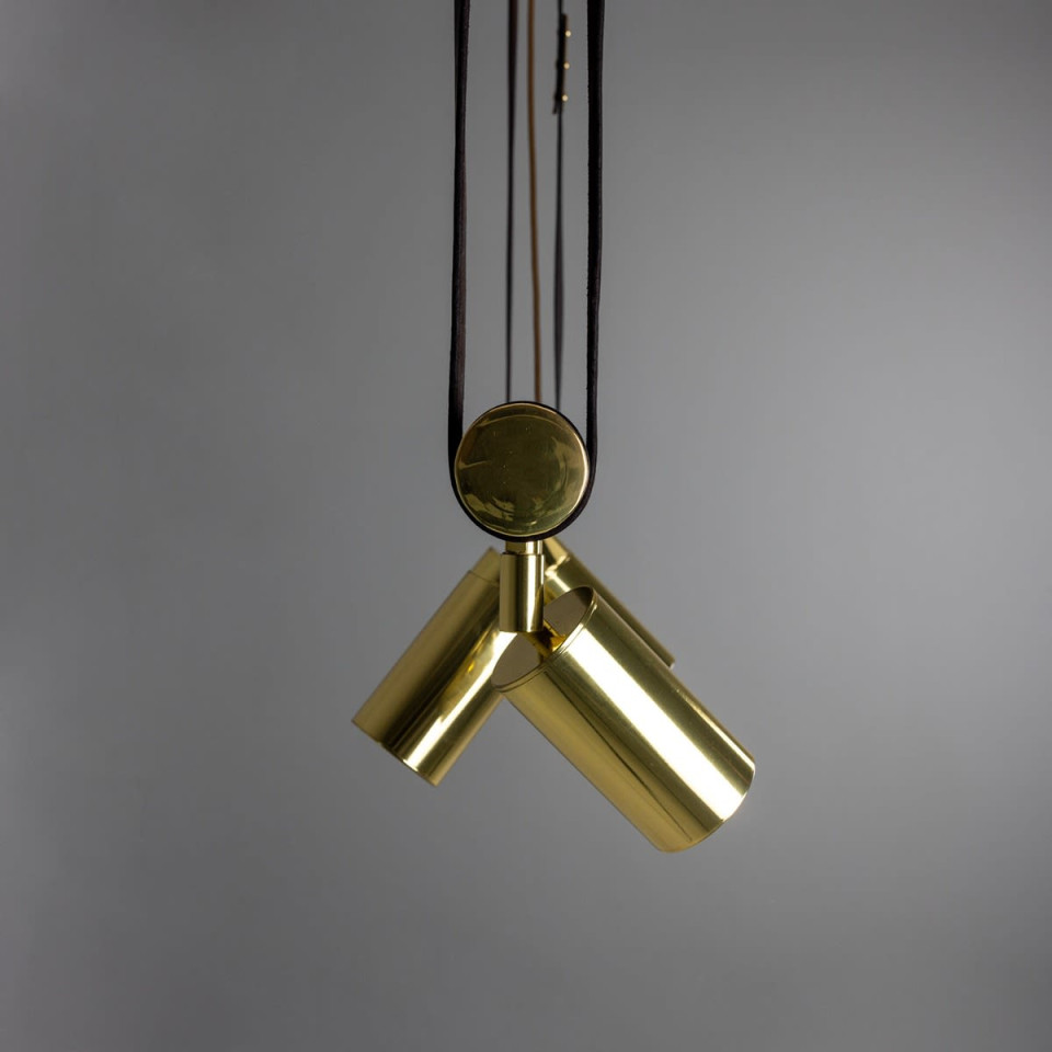Holmes 5-Lt Linear Ceiling Light Brass/Matte Black 100 cm Mullan Lighting Holmes 5-Lt Linear Ceiling Light Brass/Matte Black 100 cm