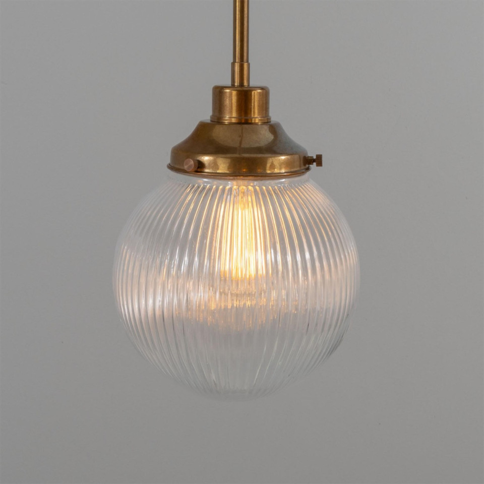 Genua 8-ljus ljuskrona mässing/prismatiskt glas 109 cm