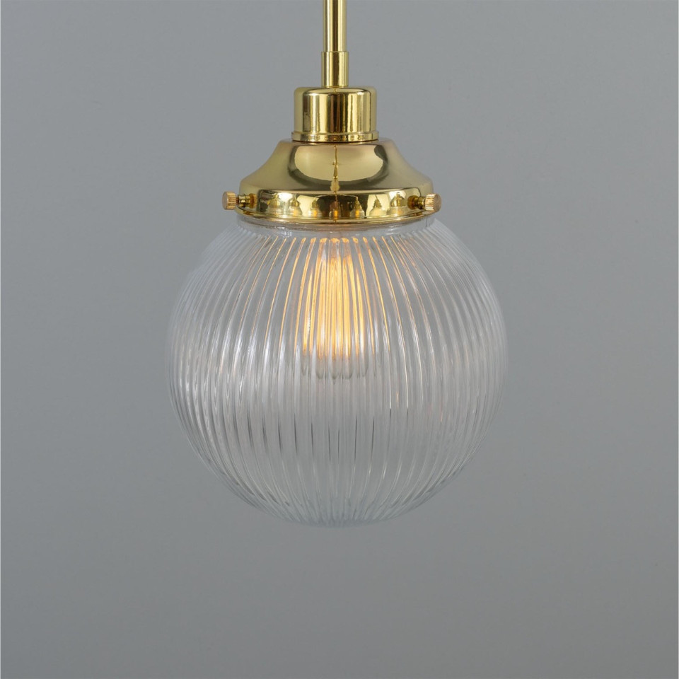 Genua 8-ljus ljuskrona mässing/prismatiskt glas 109 cm