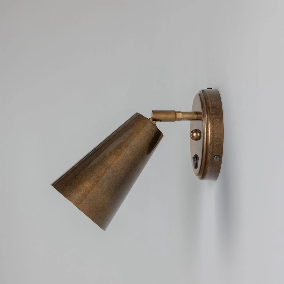 Cashel cone hotel wall light brass 20 cm