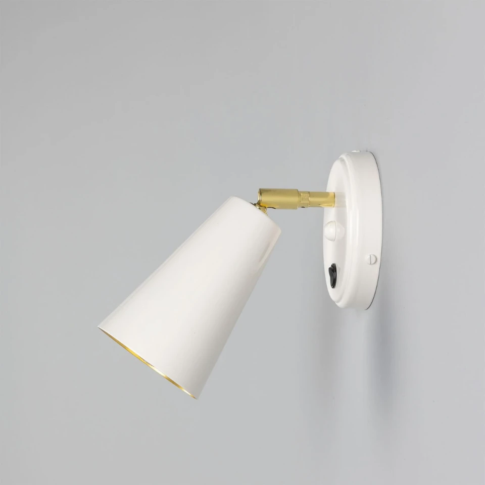 Cashel cone hotel wall light brass 20 cm