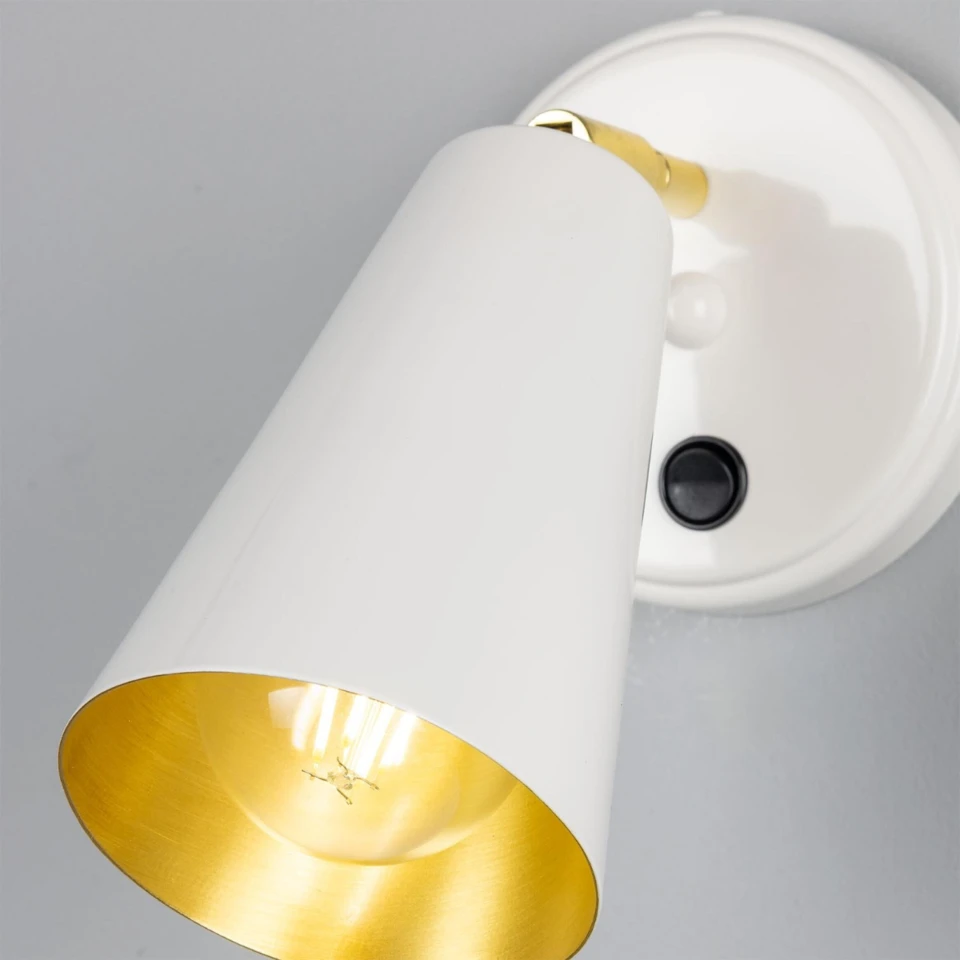 Cashel cone hotel wall light brass 20 cm