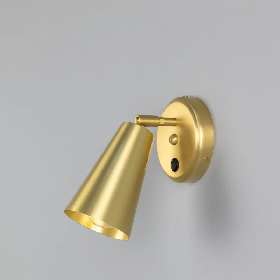 Cashel cone hotel wall light brass 20 cm