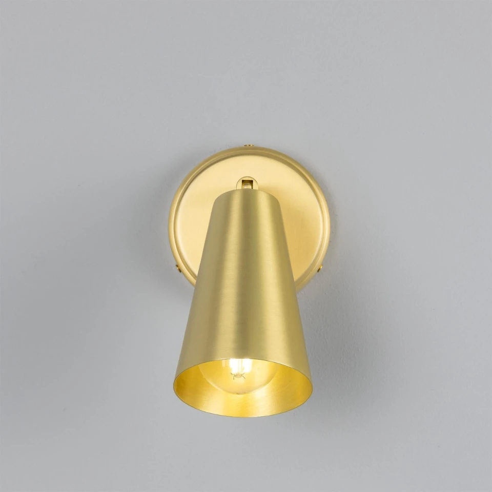 Cashel cone hotel wall light brass 20 cm