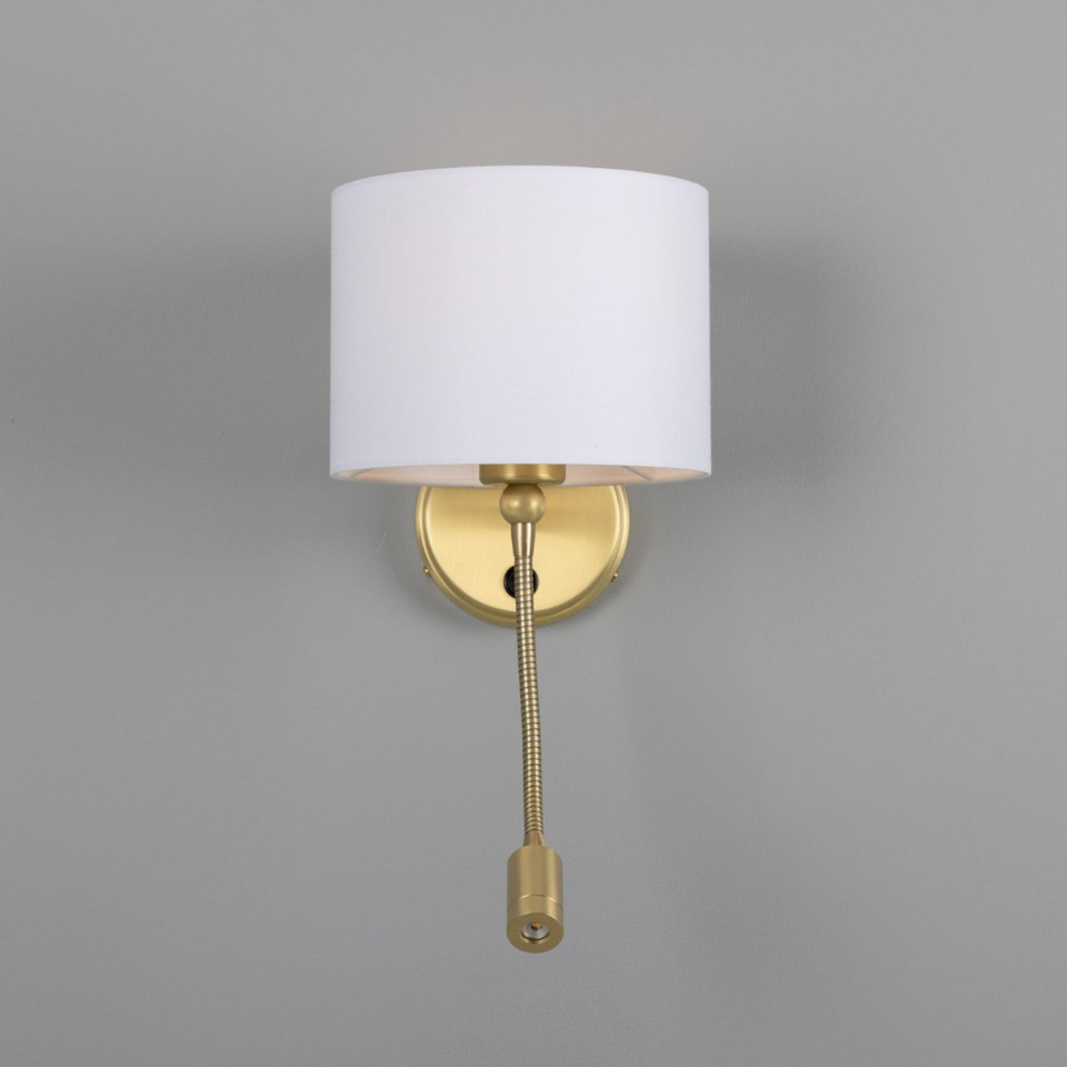 Longford hotel vägglampa mässing/tyg 46 cm