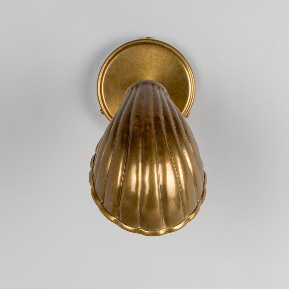 Shell väggslampa i mässing 26,5 cm