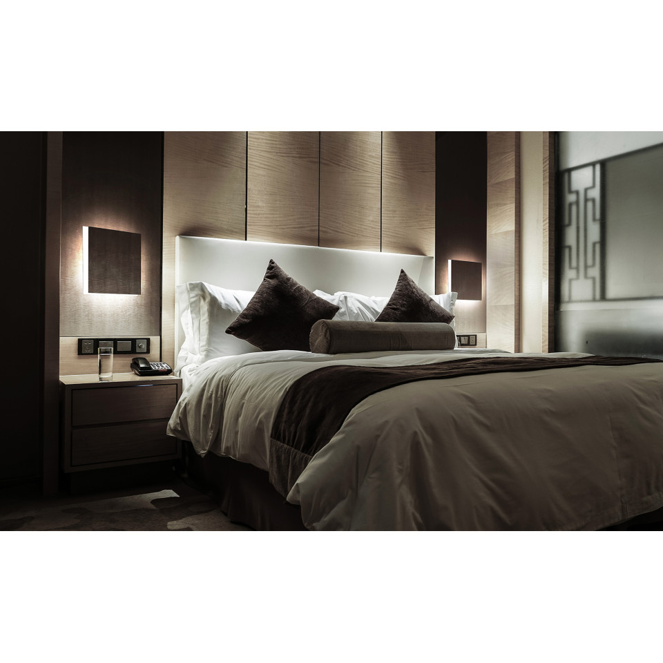 Aldecimo hotell vägglampa vit 29.4cm