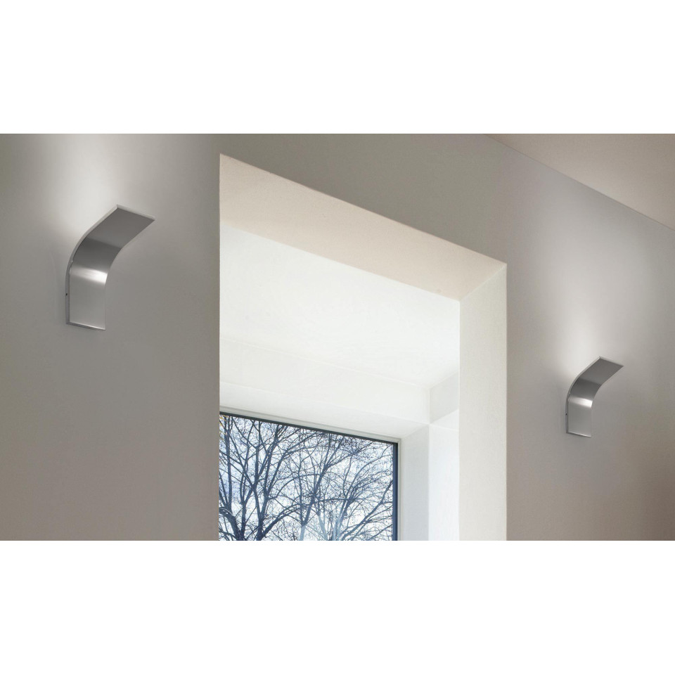 App hotell vägglampa vit/matt mässing/titan 20cm